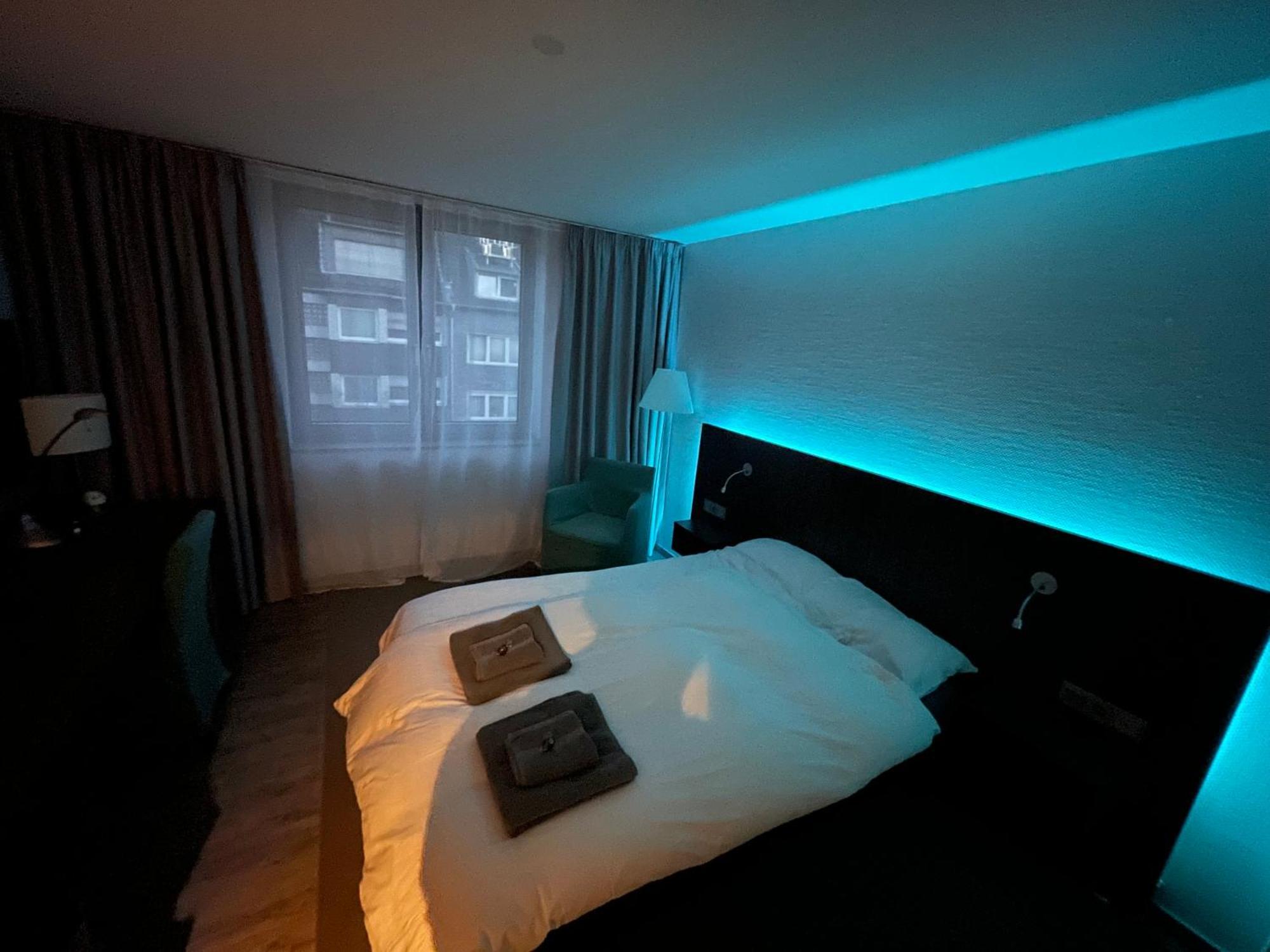 4* Boutique Zimmer Am Hafen + Oepnv & Tg *