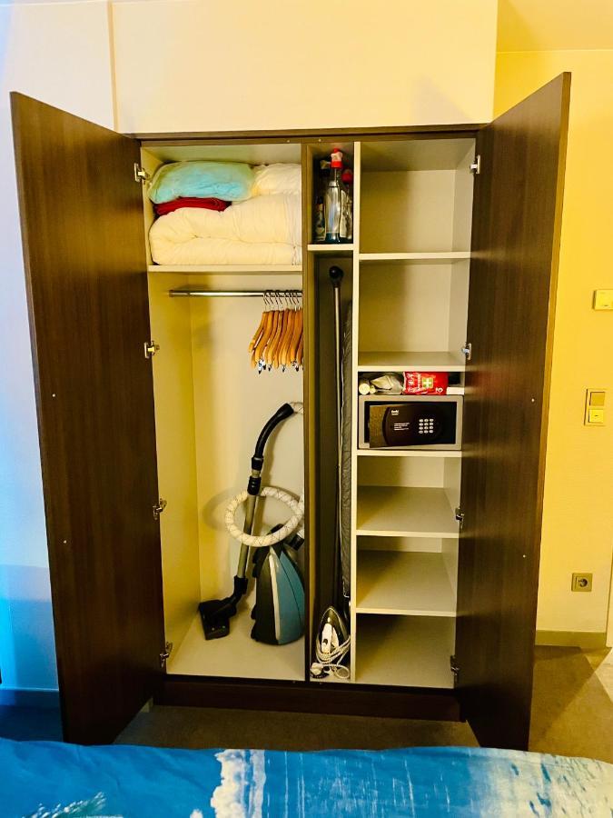 Appartamento 4* Boutique Zimmer Am Hafen + Oepnv & Tg Düsseldorf
