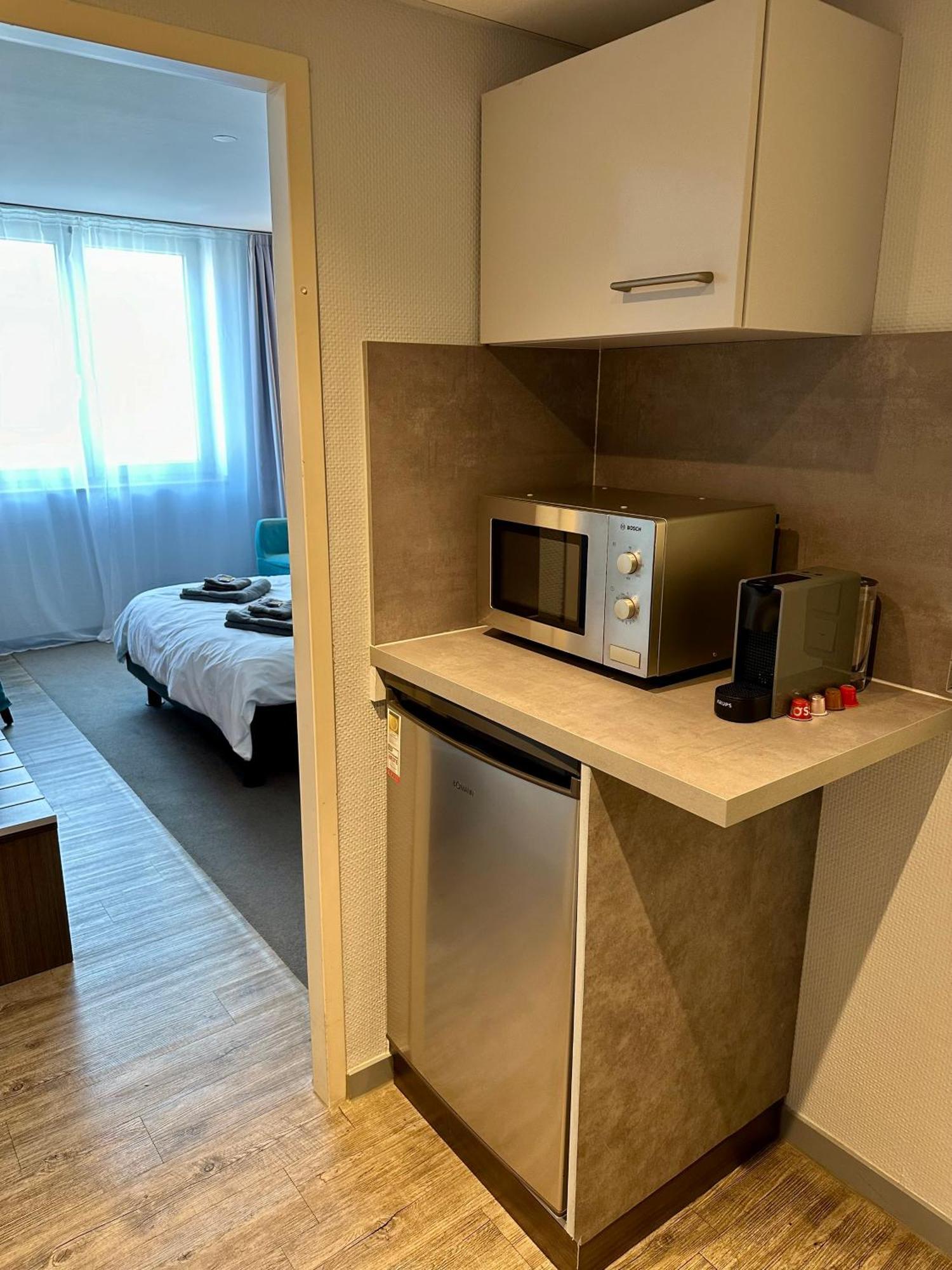 4* Boutique Zimmer Am Hafen + Oepnv & Tg Appartement *